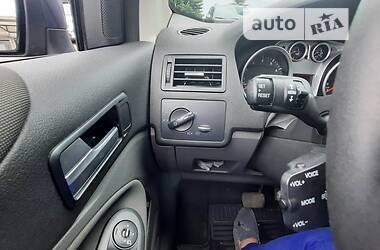 Внедорожник / Кроссовер Ford Kuga 2011 в 