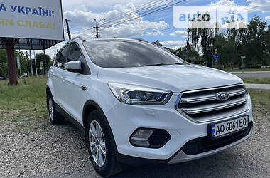 Внедорожник / Кроссовер Ford Kuga 2018 в 