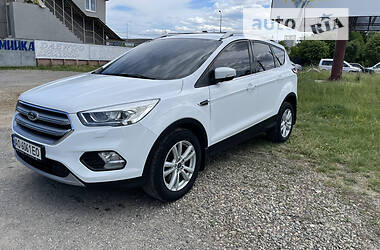 Внедорожник / Кроссовер Ford Kuga 2018 в 