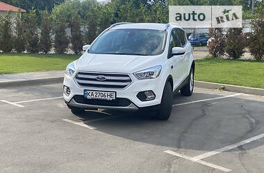 Внедорожник / Кроссовер Ford Kuga 2019 в Киеве