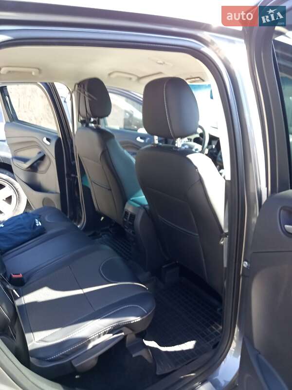 Внедорожник / Кроссовер Ford Kuga 2014 в Первомайске