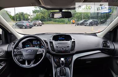 Позашляховик / Кросовер Ford Kuga 2017 в Вінниці