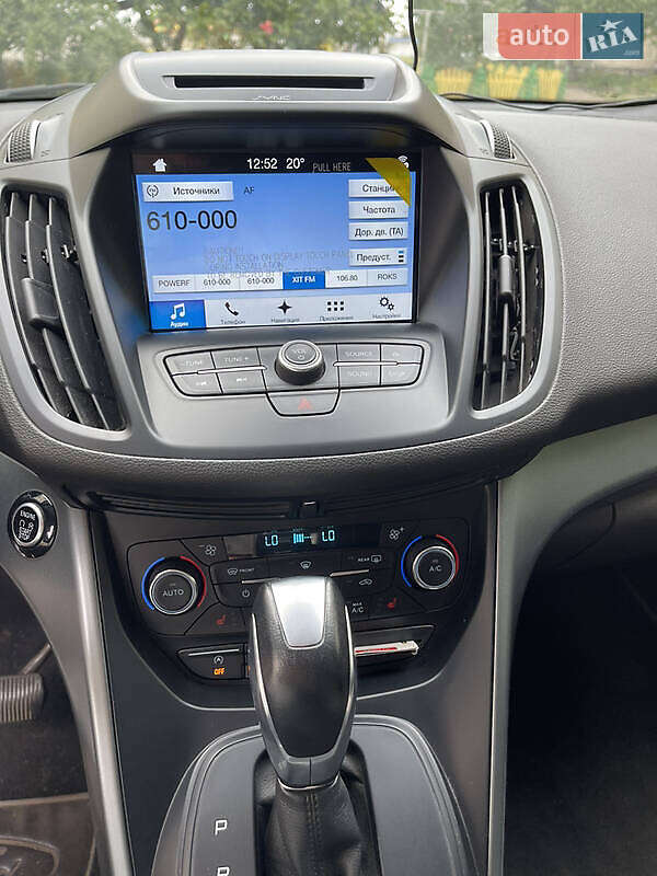 Внедорожник / Кроссовер Ford Kuga 2016 в Решетиловке