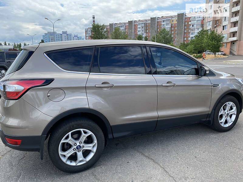 Позашляховик / Кросовер Ford Kuga 2019 в Черкасах фото 3 Позашляховик / Кросовер Ford Kuga 2019 в Черкасах