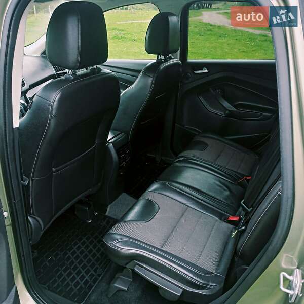 Внедорожник / Кроссовер Ford Kuga 2014 в Снятине