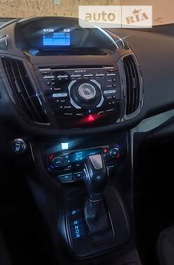 Позашляховик / Кросовер Ford Kuga 2014 в Смілі