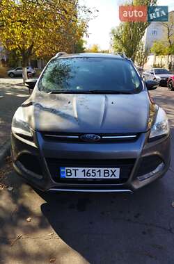 Внедорожник / Кроссовер Ford Kuga 2013 в 