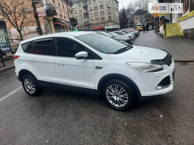 Внедорожник / Кроссовер Ford Kuga 2013 в Тернополе