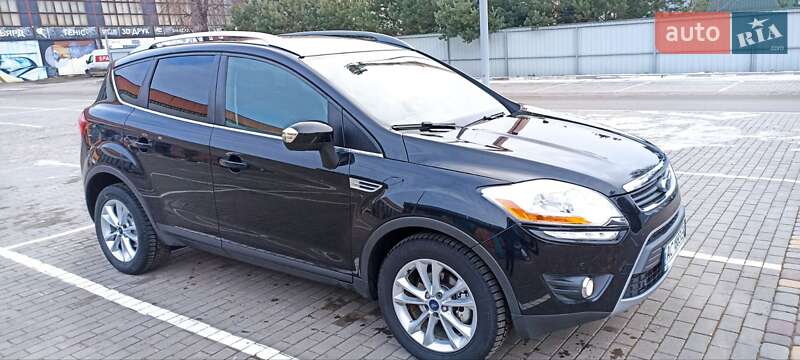 Позашляховик / Кросовер Ford Kuga 2011 в Луцьку
