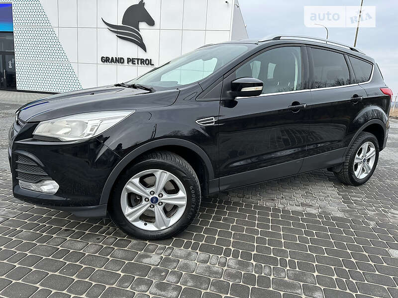 Внедорожник / Кроссовер Ford Kuga 2013 в Киеве
