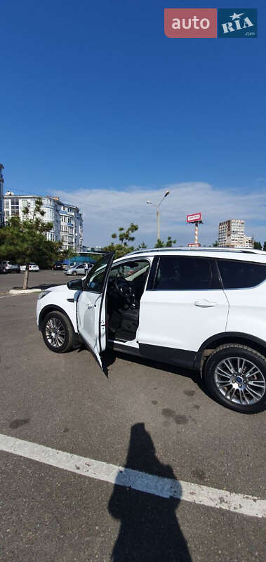 Внедорожник / Кроссовер Ford Kuga 2013 в Одессе