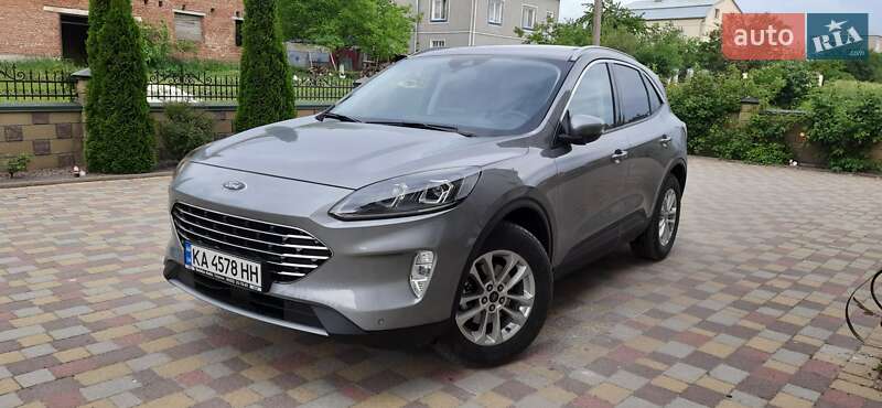 Ford Kuga 2021