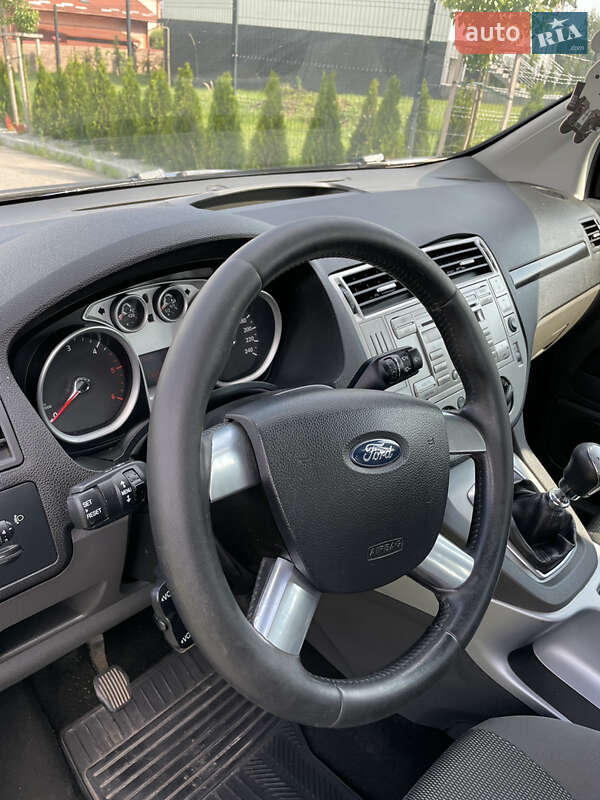 Внедорожник / Кроссовер Ford Kuga 2010 в Львове