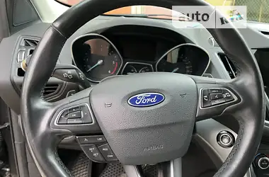 Ford Kuga 2017