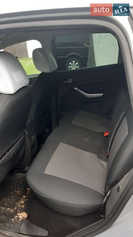 Внедорожник / Кроссовер Ford Kuga 2011 в Дубровице фото 5 Внедорожник / Кроссовер Ford Kuga 2011 в Дубровице