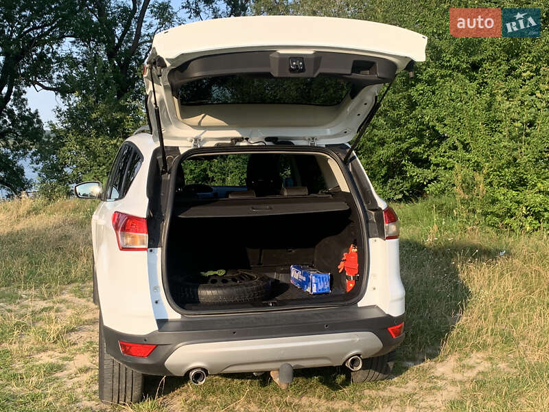 Позашляховик / Кросовер Ford Kuga 2013 в Новояворівську