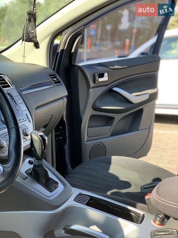 Позашляховик / Кросовер Ford Kuga 2012 в Одесі