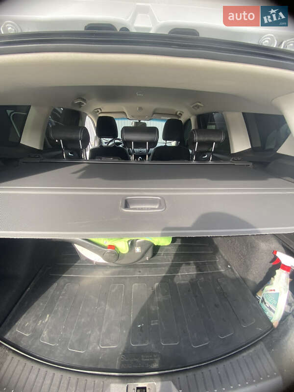 Позашляховик / Кросовер Ford Kuga 2013 в Львові