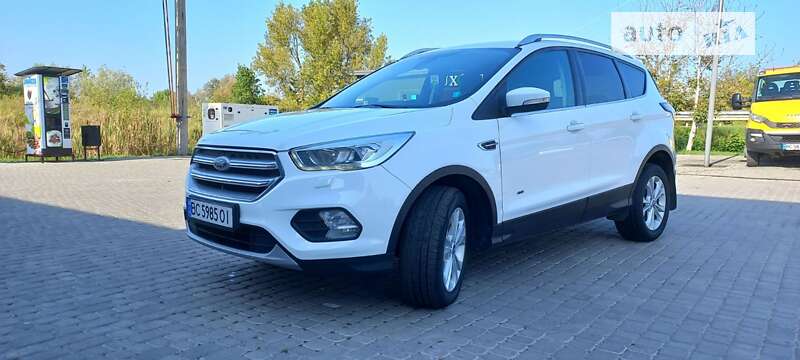 Внедорожник / Кроссовер Ford Kuga 2017 в Жовкве