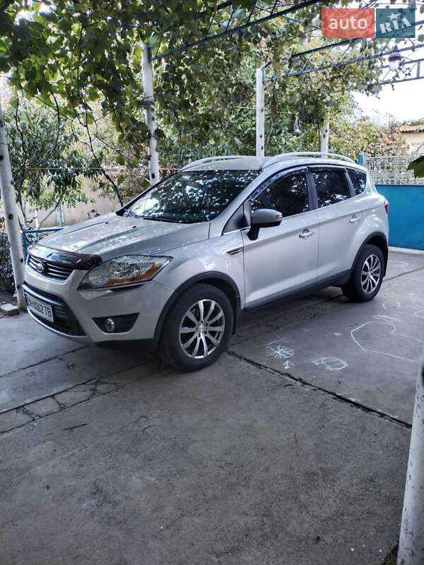 Ford Kuga 2011