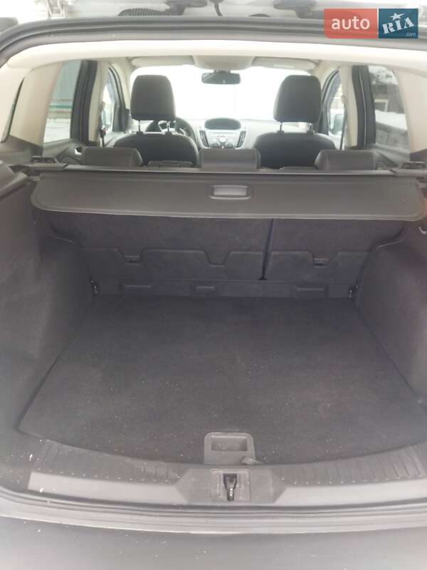 Внедорожник / Кроссовер Ford Kuga 2013 в Звягеле фото 8 Внедорожник / Кроссовер Ford Kuga 2013 в Звягеле