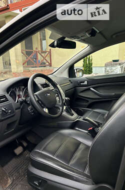 Внедорожник / Кроссовер Ford Kuga 2011 в 