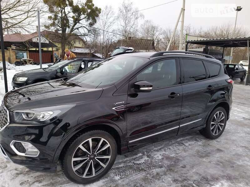 Позашляховик / Кросовер Ford Kuga 2017 в Рівному