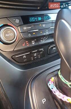 Внедорожник / Кроссовер Ford Kuga 2018 в Турке фото 7 Внедорожник / Кроссовер Ford Kuga 2018 в Турке
