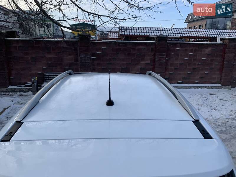 Внедорожник / Кроссовер Ford Kuga 2012 в Ровно