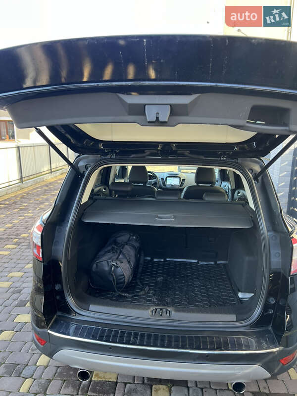 Внедорожник / Кроссовер Ford Kuga 2017 в Коломые