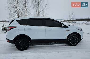 Позашляховик / Кросовер Ford Kuga 2019 в Овручі