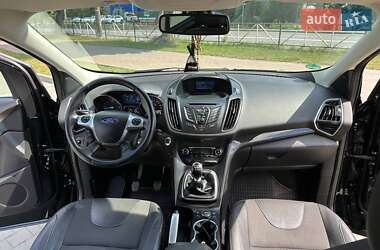 Внедорожник / Кроссовер Ford Kuga 2014 в 