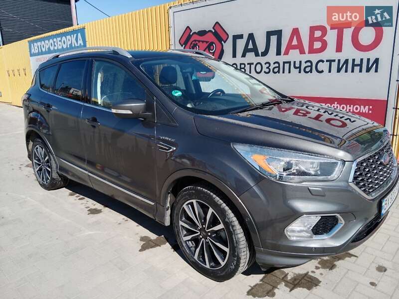 Внедорожник / Кроссовер Ford Kuga 2016 в Шепетовке фото 3 Внедорожник / Кроссовер Ford Kuga 2016 в Шепетовке