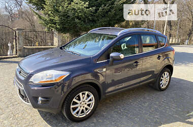 Внедорожник / Кроссовер Ford Kuga 2011 в Черновцах