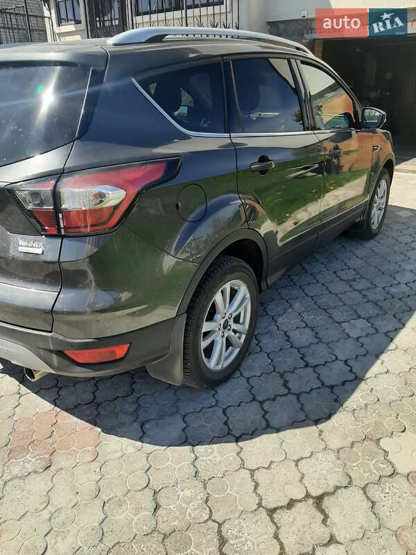 Внедорожник / Кроссовер Ford Kuga 2017 в Полтаве