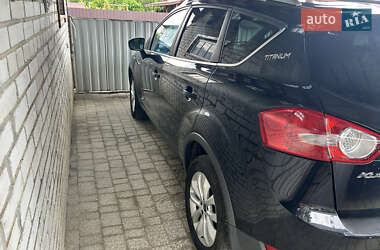 Внедорожник / Кроссовер Ford Kuga 2010 в 