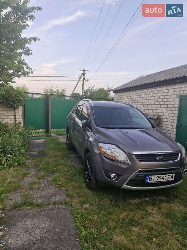 Внедорожник / Кроссовер Ford Kuga 2012 в Кременчуге фото 3 Внедорожник / Кроссовер Ford Kuga 2012 в Кременчуге