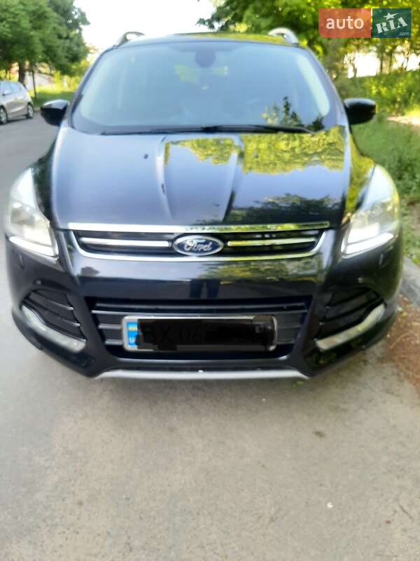 Внедорожник / Кроссовер Ford Kuga 2015 в Хмельницком