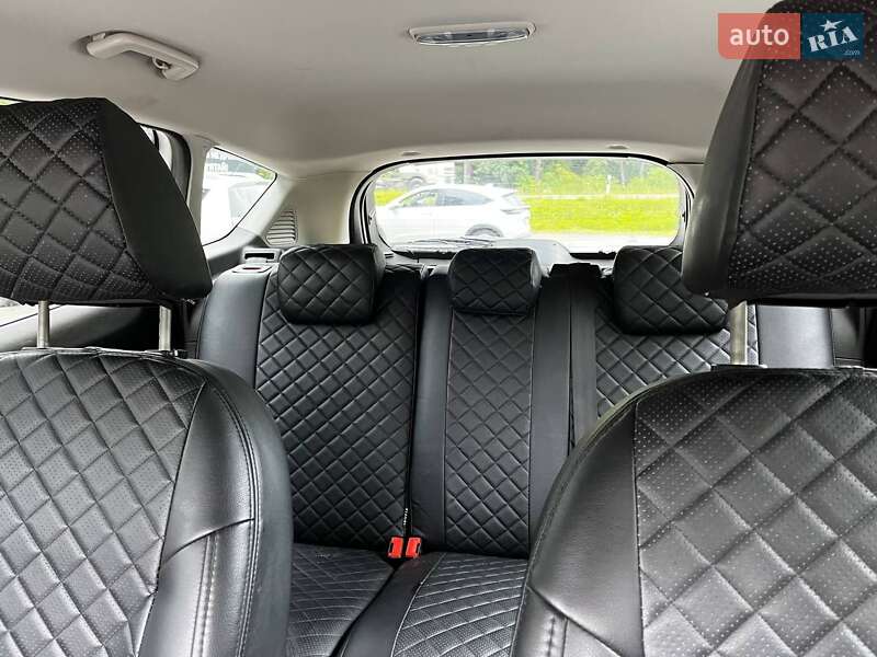 Внедорожник / Кроссовер Ford Kuga 2011 в Великих Мостах