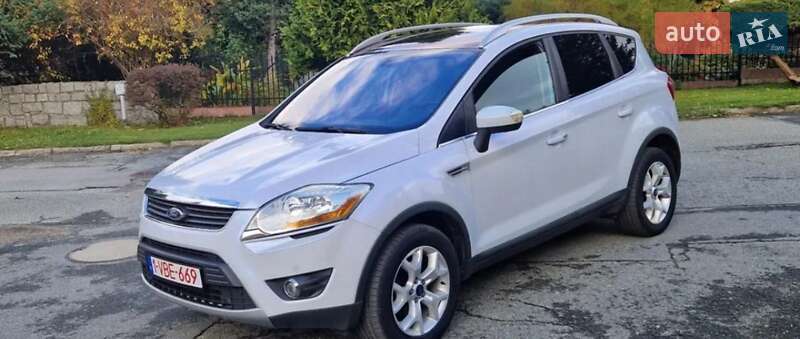 Позашляховик / Кросовер Ford Kuga 2009 в Києві