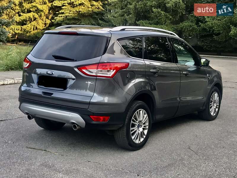 Внедорожник / Кроссовер Ford Kuga 2013 в Желтых Водах