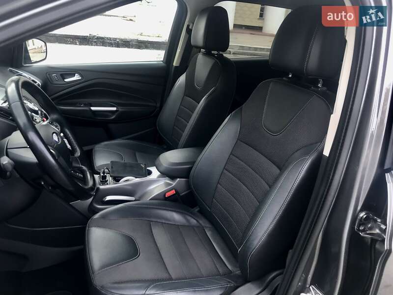 Внедорожник / Кроссовер Ford Kuga 2013 в Желтых Водах