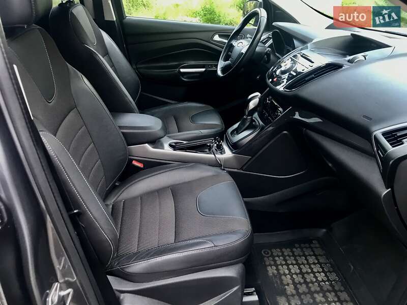 Внедорожник / Кроссовер Ford Kuga 2013 в Желтых Водах