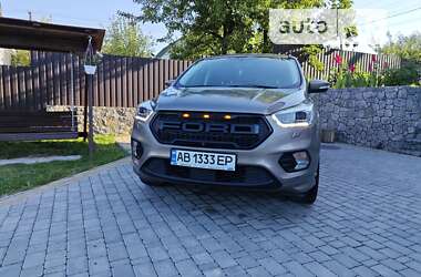 Внедорожник / Кроссовер Ford Kuga 2019 в Виннице