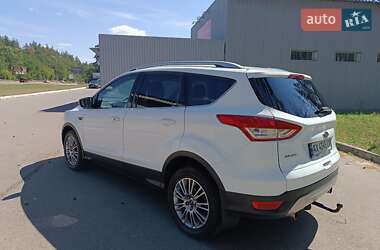 Внедорожник / Кроссовер Ford Kuga 2013 в 