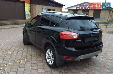 Позашляховик / Кросовер Ford Kuga 2012 в 