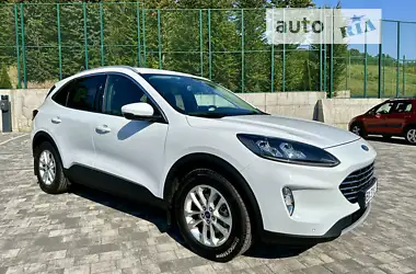 Ford Kuga 2021