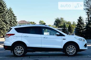 Внедорожник / Кроссовер Ford Kuga 2013 в Днепре