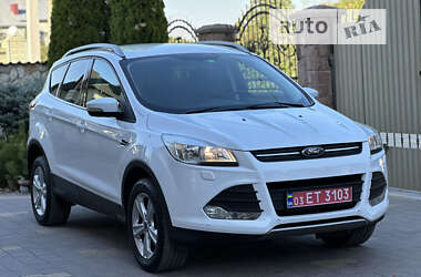 Позашляховик / Кросовер Ford Kuga 2016 в Тернополі