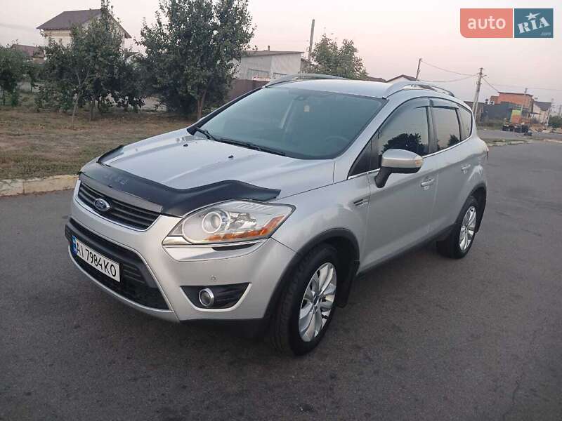 Внедорожник / Кроссовер Ford Kuga 2011 в Буче
